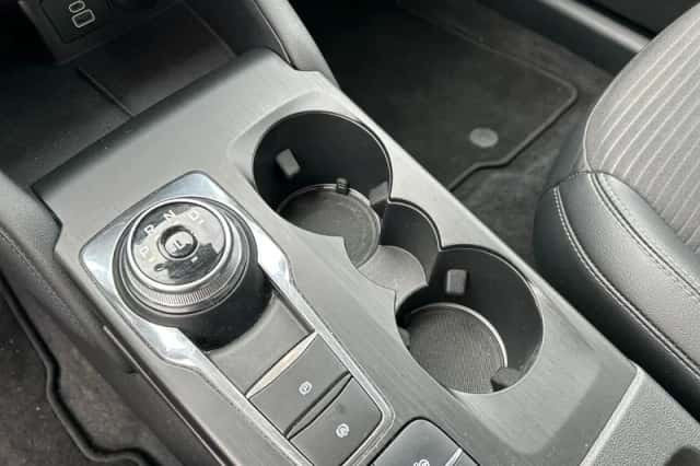 Ford Kuga (2022) thumbnail 14
