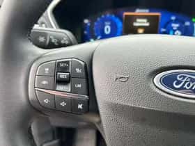 Ford Kuga (2022) thumbnail 16