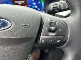 Ford Kuga (2022) thumbnail 17