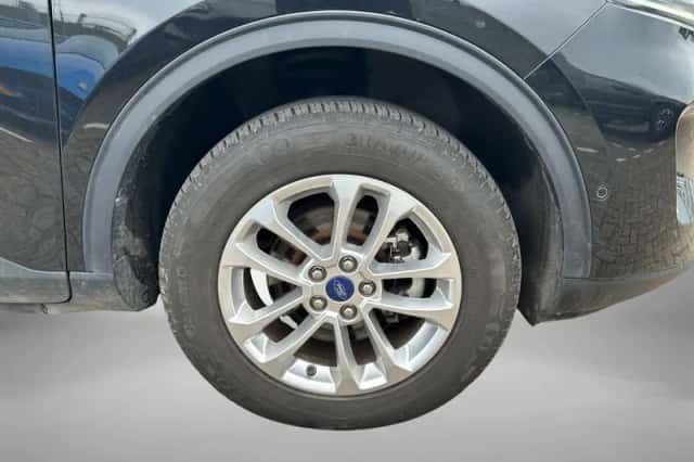 Ford Kuga (2022) thumbnail 19