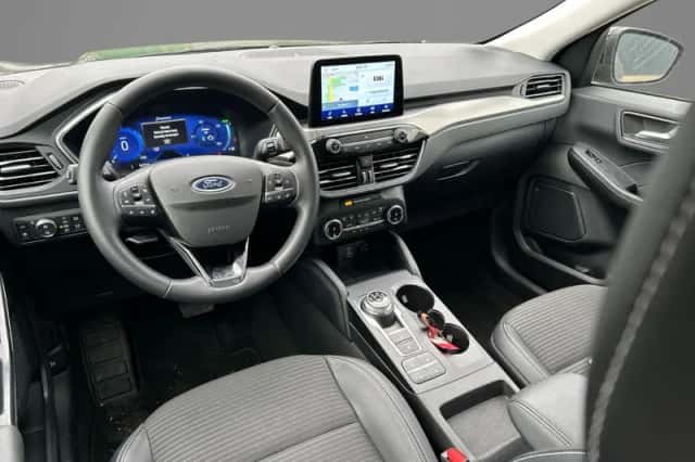 Ford Kuga (2022) thumbnail 8