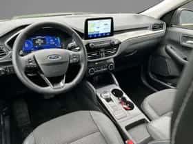 Ford Kuga (2022) thumbnail 8
