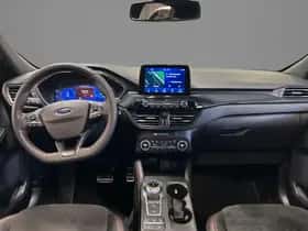 Ford Kuga (2022) thumbnail 3