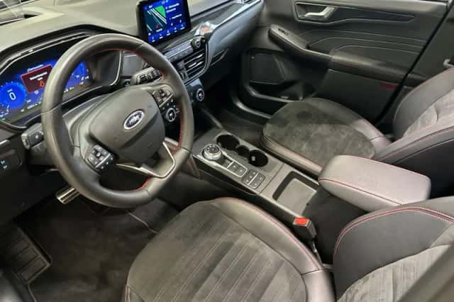 Ford Kuga (2022) thumbnail 9