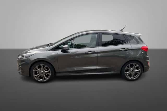 Ford Fiesta (2021) thumbnail 2