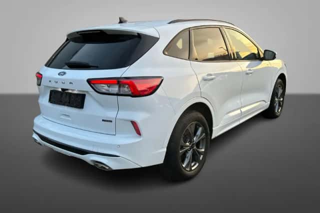 Ford Kuga (2022) thumbnail 2