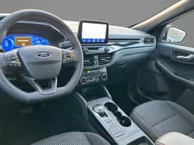 Ford Kuga (2022) thumbnail 3