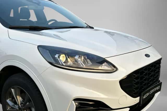 Ford Kuga (2022) thumbnail 10