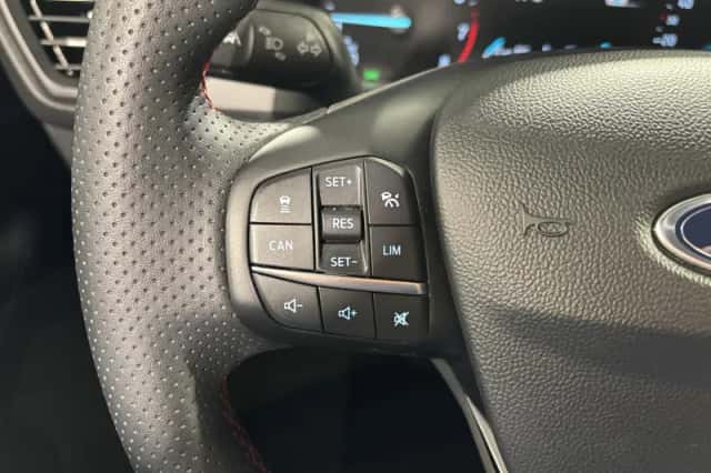Ford Focus (2024) thumbnail 12