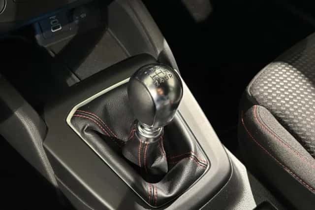 Ford Focus (2024) thumbnail 10