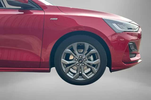 Ford Focus (2025) thumbnail 5