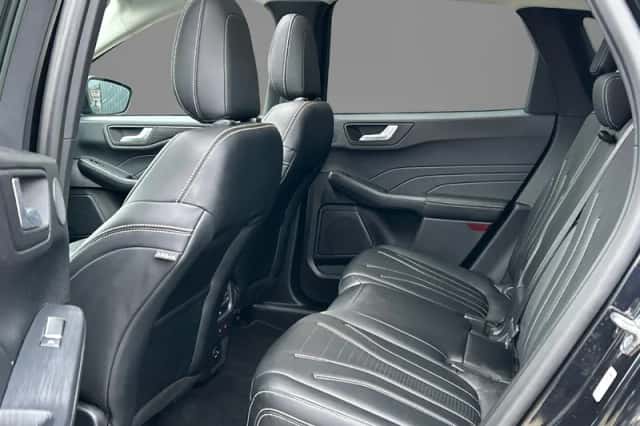 Ford Kuga (2022) thumbnail 7
