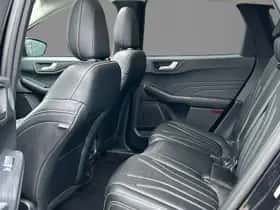 Ford Kuga (2022) thumbnail 7