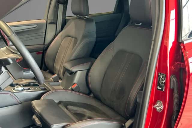 Ford Kuga (2024) thumbnail 6