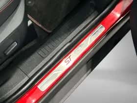 Ford Kuga (2024) thumbnail 8