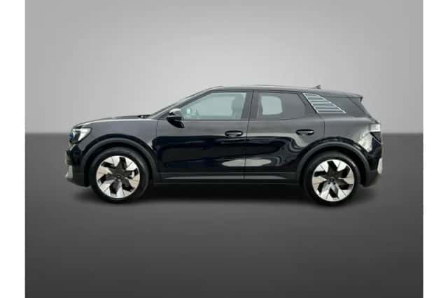Ford Explorer (2024) thumbnail 2