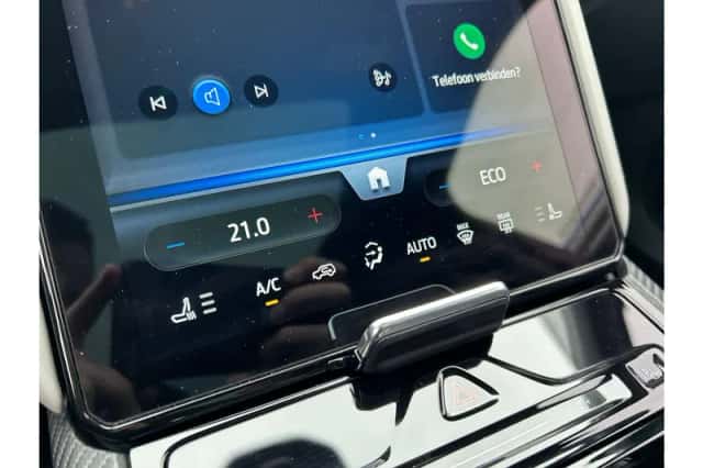 Ford Explorer (2024) thumbnail 8