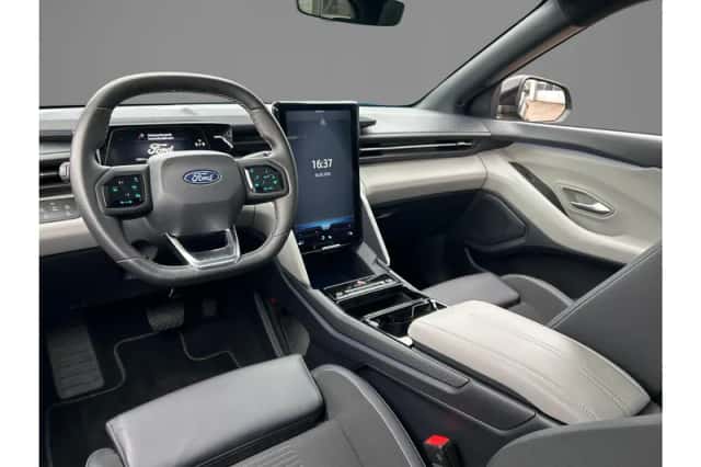Ford Explorer (2024) thumbnail 10