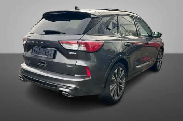 Ford Kuga (2022) thumbnail 2
