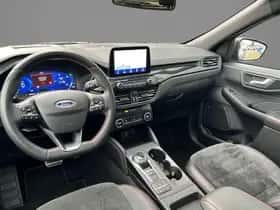 Ford Kuga (2022) thumbnail 8