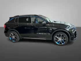 Lynk & Co 01 (2023) thumbnail 2