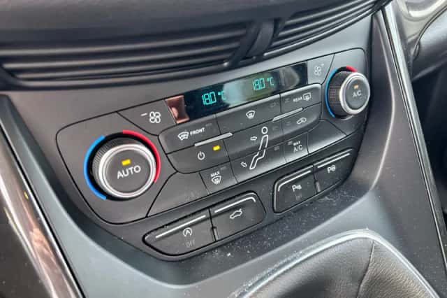 Ford C-Max (2018) thumbnail 9