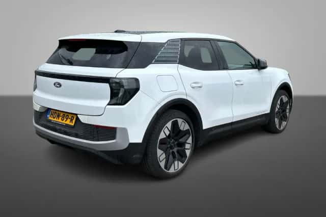 Ford Explorer (2025) thumbnail 2
