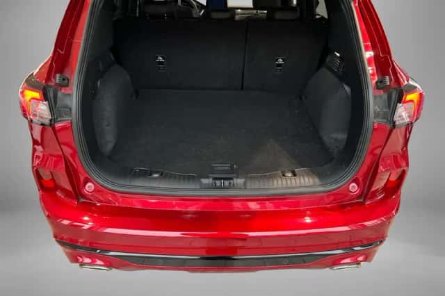 Ford Kuga (2023) thumbnail 6