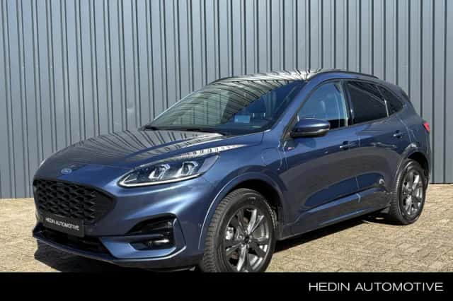 Ford Kuga (2023) thumbnail 1