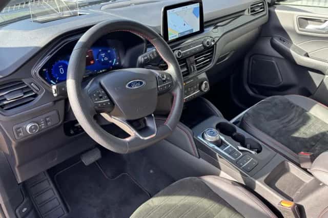 Ford Kuga (2023) thumbnail 11