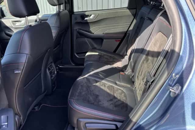 Ford Kuga (2023) thumbnail 12