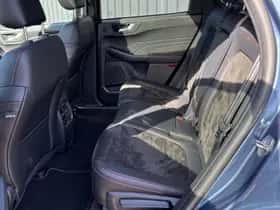 Ford Kuga (2023) thumbnail 12