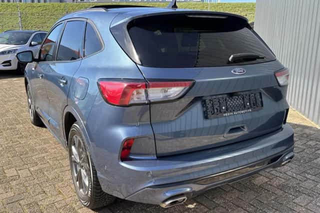 Ford Kuga (2023) thumbnail 13