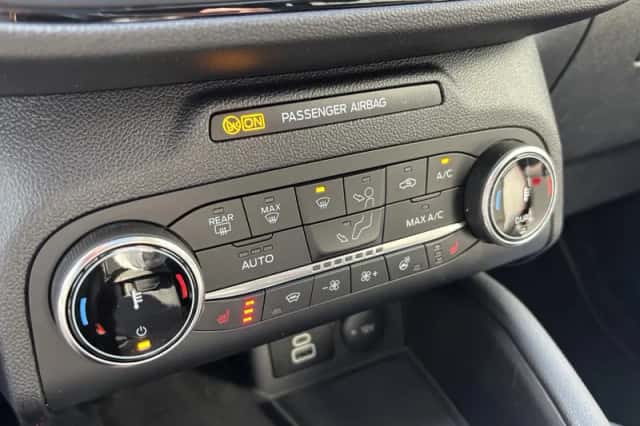 Ford Kuga (2023) thumbnail 15
