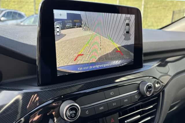 Ford Kuga (2023) thumbnail 19