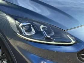 Ford Kuga (2023) thumbnail 3