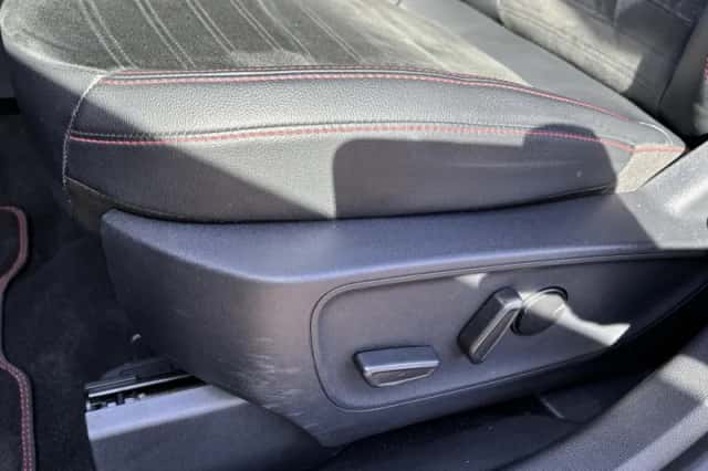 Ford Kuga (2023) thumbnail 7