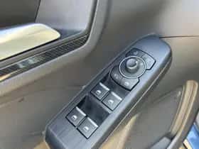 Ford Kuga (2023) thumbnail 8