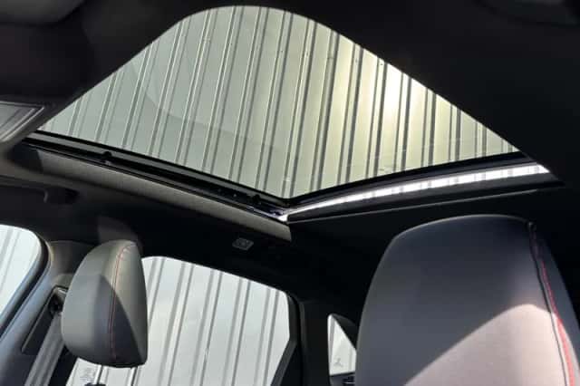 Ford Kuga (2023) thumbnail 10
