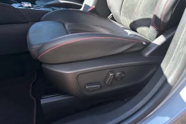 Ford Kuga (2024) thumbnail 17