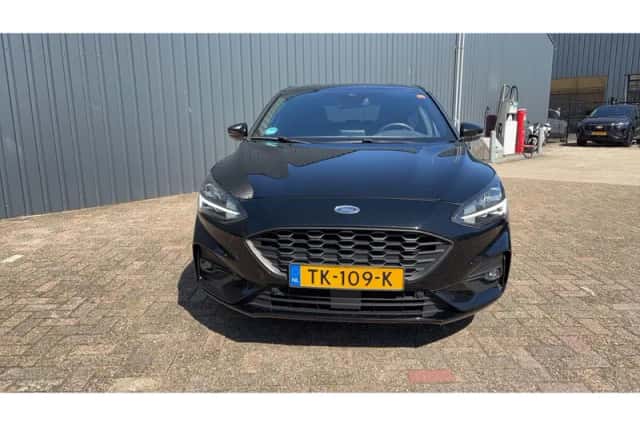 Ford Focus (2018) thumbnail 11