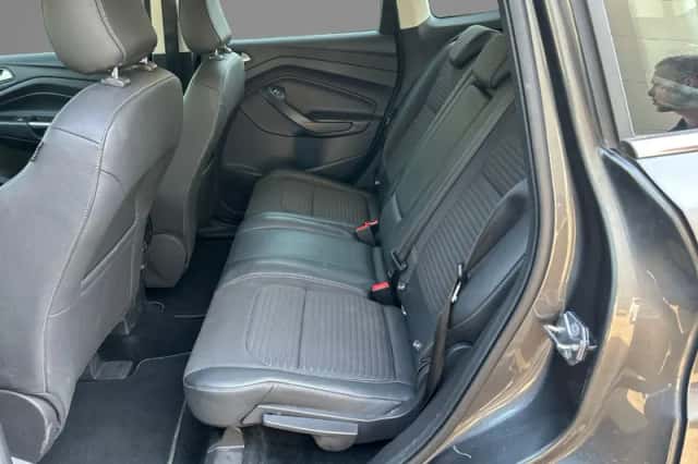 Ford Kuga (2019) thumbnail 4