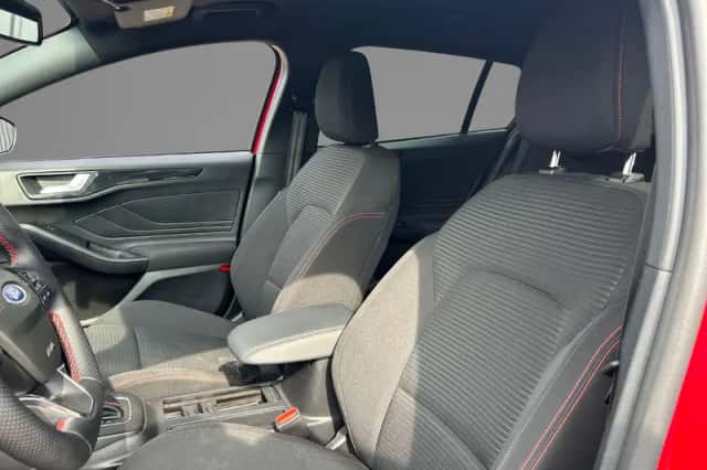 Ford Focus (2025) thumbnail 6