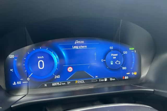 Ford Kuga (2023) thumbnail 19