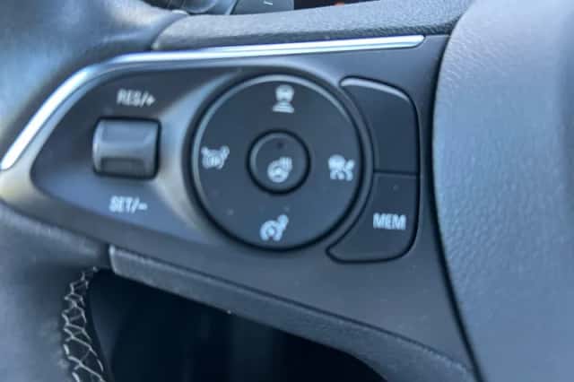 Opel Mokka (2022) thumbnail 18