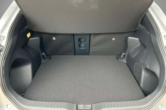 Toyota Yaris Cross (2025) thumbnail 20