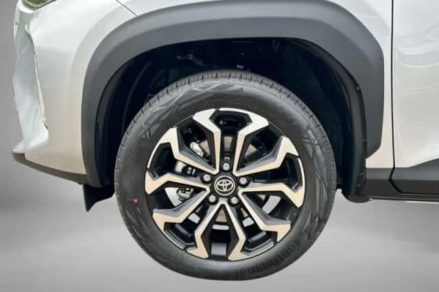 Toyota Yaris Cross (2025) thumbnail 4
