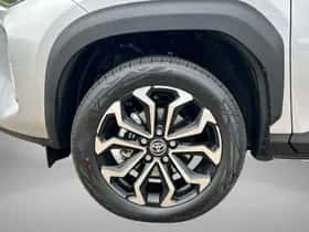 Toyota Yaris Cross (2025) thumbnail 4