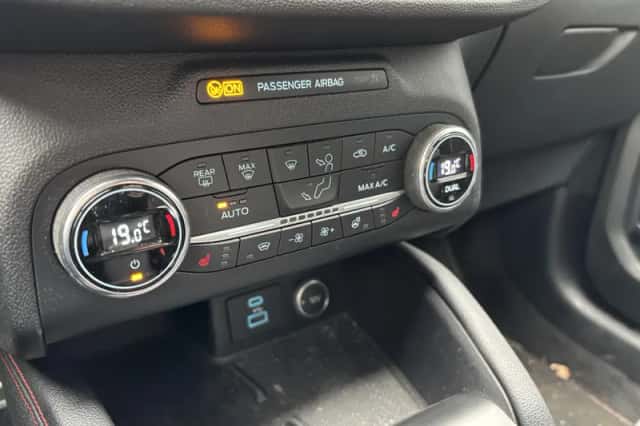 Ford Kuga (2020) thumbnail 14