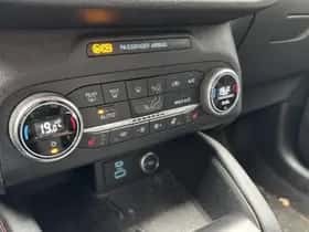 Ford Kuga (2020) thumbnail 14